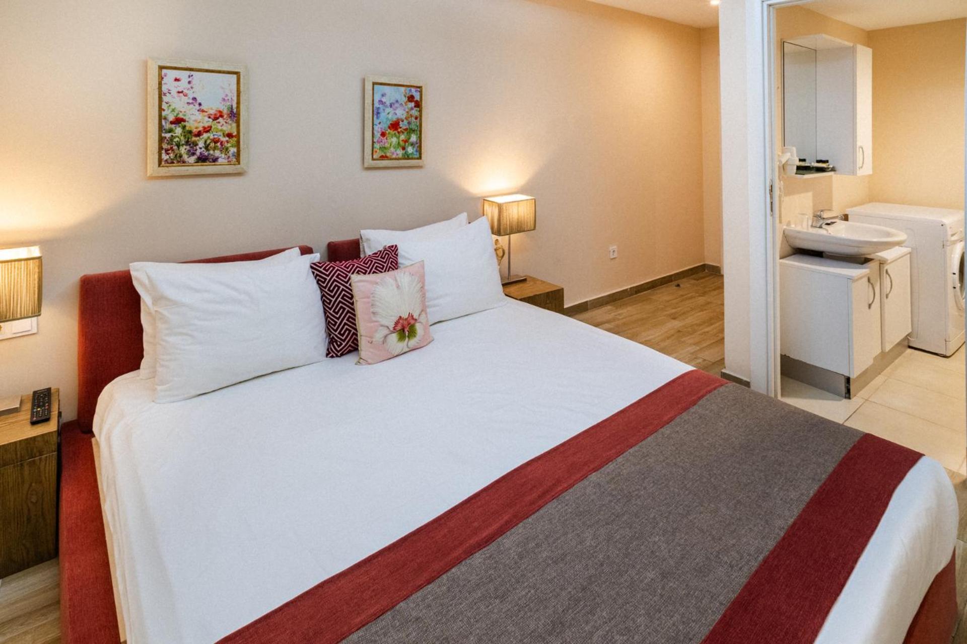 Cheya Sisli Bnb Medical & Business City Center Tesvikiye Suites And Apartments Istanbul Bagian luar foto